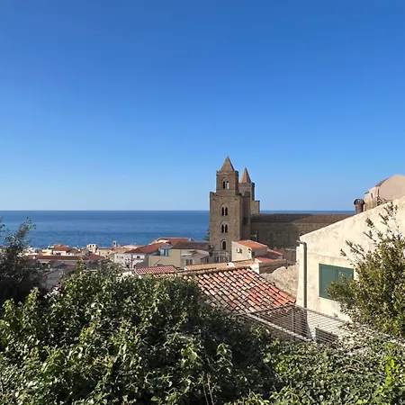 Ad Un Passo Dalla Rocca Luxury Apartament *