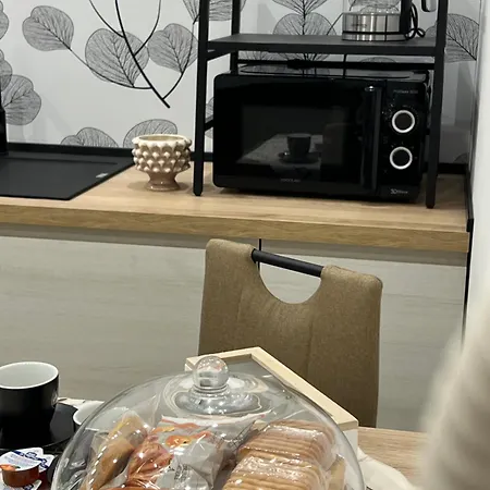 Ad Un Passo Dalla Rocca Luxury Apartament